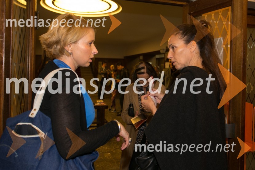  Tatjana Doma, dramaturginja SLG Celje;  Lučka Počkaj, igralkaPolicaji, premiera komedije v SLG Celje