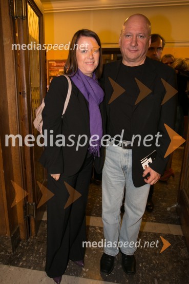  Petra Škofic, vodja odnosov z javnostmi, Lutkovno gledališče Ljubljana;  Janez Pipan, režiserPolicaji, premiera komedije v SLG Celje