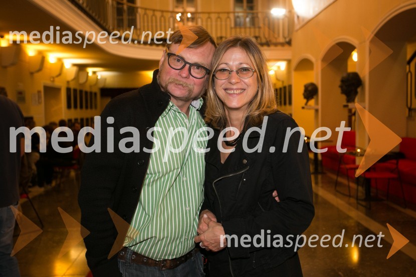  Bojan Umek, igralec;  Jerneja Volfand, vodja programa SLG CeljePolicaji, premiera komedije v SLG Celje