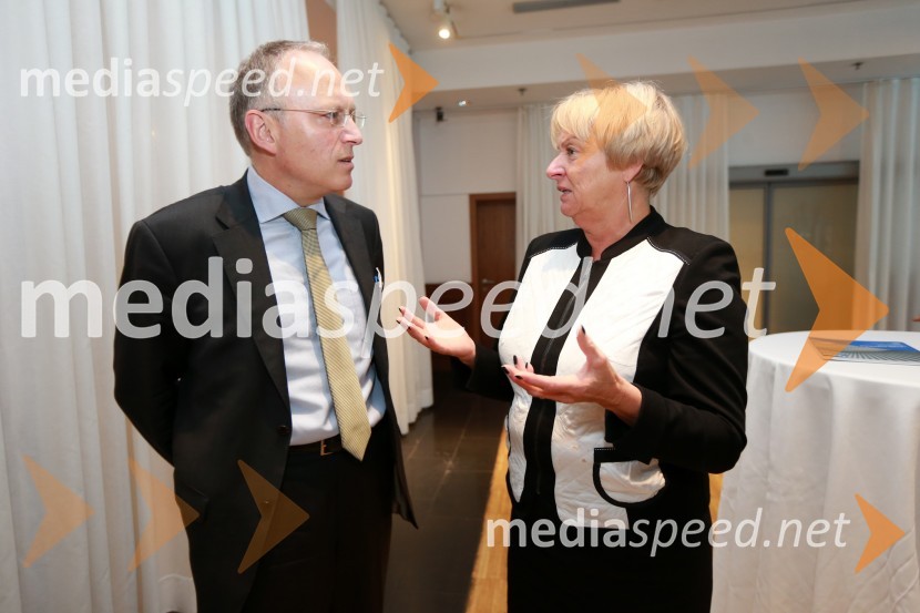 dr. Wolfgang Heckenberger, vodja oddelka za varstvo konkurence, Siemens AG;  Gertrud Rantzen, predsednica Slovensko-nemške gospodarske zborniceOmejevanje konkurence, Nemški Forum