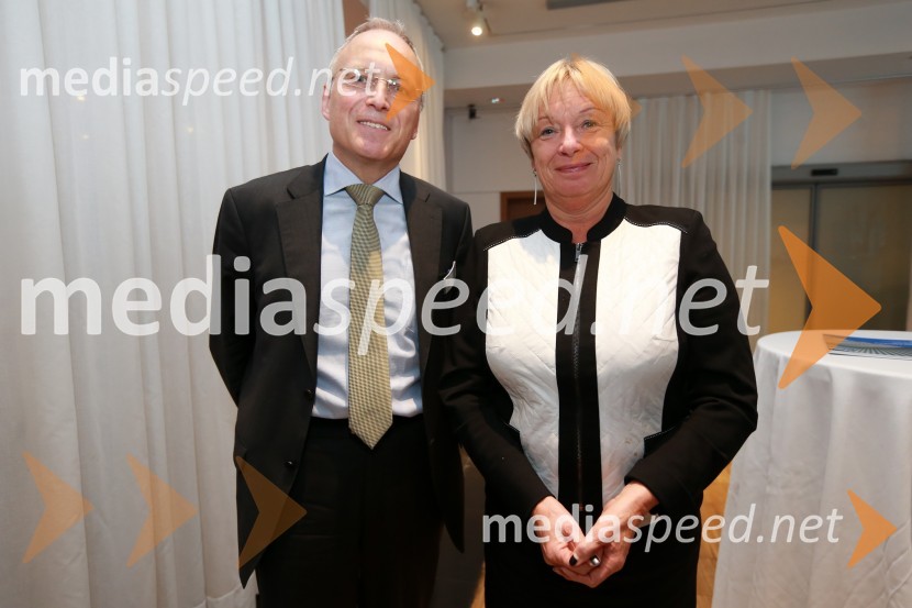 dr. Wolfgang Heckenberger, vodja oddelka za varstvo konkurence, Siemens AG;  Gertrud Rantzen, predsednica Slovensko-nemške gospodarske zborniceOmejevanje konkurence, Nemški Forum