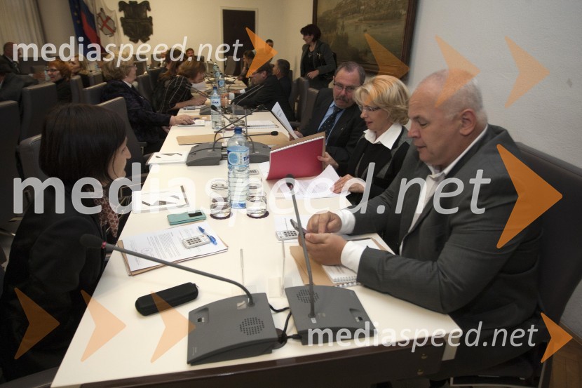 1. redna (konstitutivna) seja Mestnega sveta Mestne občine Ptuj1. redna (konstitutivna) seja Mestnega sveta Mestne občine Ptuj