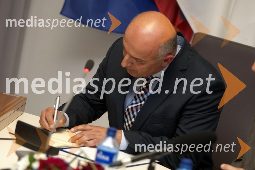  Miran Senčar, župan MO Ptuj1. redna (konstitutivna) seja Mestnega sveta Mestne občine Ptuj