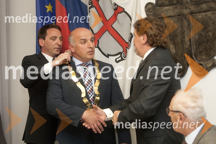  Miran Senčar, župan MO Ptuj; dr. Štefan Čelan, nekdanji župan, MO Ptuj1. redna (konstitutivna) seja Mestnega sveta Mestne občine Ptuj