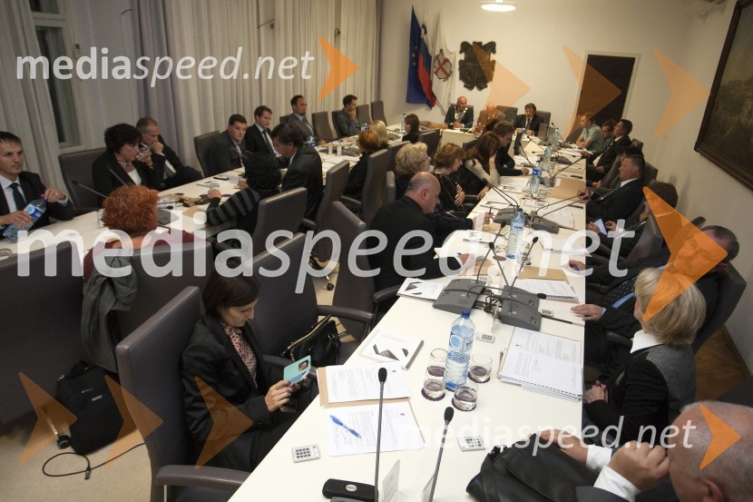 1. redna (konstitutivna) seja Mestnega sveta Mestne občine Ptuj1. redna (konstitutivna) seja Mestnega sveta Mestne občine Ptuj