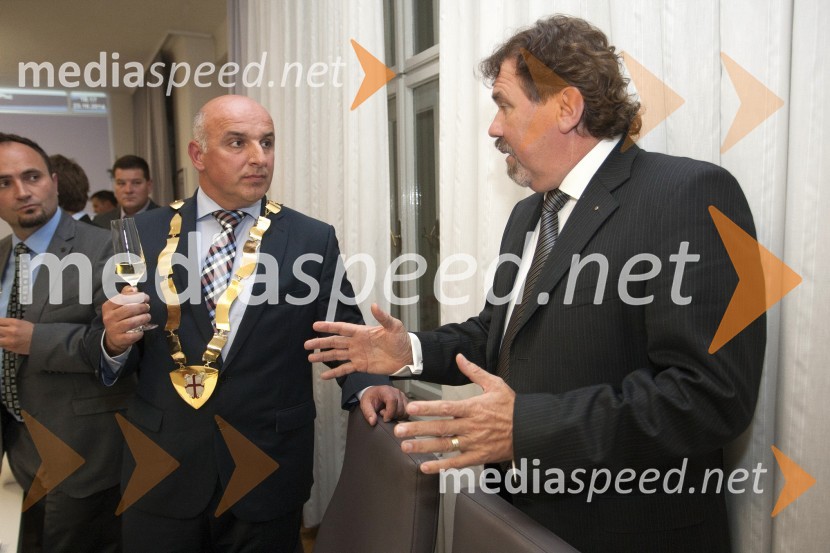  Miran Senčar, župan MO Ptuj; dr. Štefan Čelan, nekdanji župan, MO Ptuj1. redna (konstitutivna) seja Mestnega sveta Mestne občine Ptuj