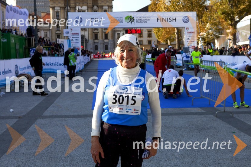  Kazimira Lužnik, najstarejša udeleženka Ljubljanskega maratona na 21 km razdaljiVolkswagen 19. Ljubljanski maraton 2014