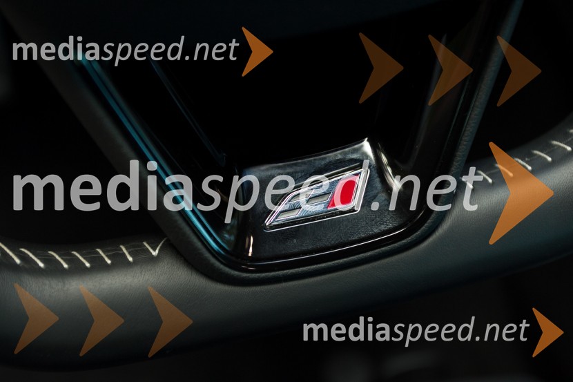 Seat
Leon Cupra 2.0 TSI 280, Cupra logotip&nbsp;Seat Leon Cupra 2.0 TSI 280, mediaspeed test