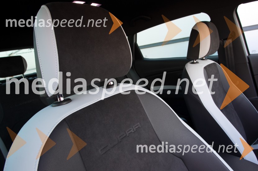 Seat
Leon Cupra 2.0 TSI 280, v prevleke vtisnjeno poreklo&nbsp;Seat Leon Cupra 2.0 TSI 280, mediaspeed test