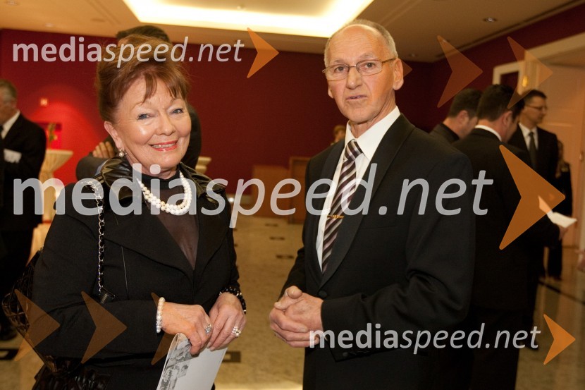  Tjaša Andree Prosenc, pravnica;  Miroslav Cerar, nekdanji gimnastičar Miro Cerar praznuje 75. rojstni dan