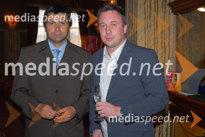 Igor Podgrajšek, predsednik uprave Casino Maribor in Leon Ribnikar, menedžer Cece, srbske pevkeCeca - tiskovna konferenca v Casinu Maribor pred mariborskim koncertom