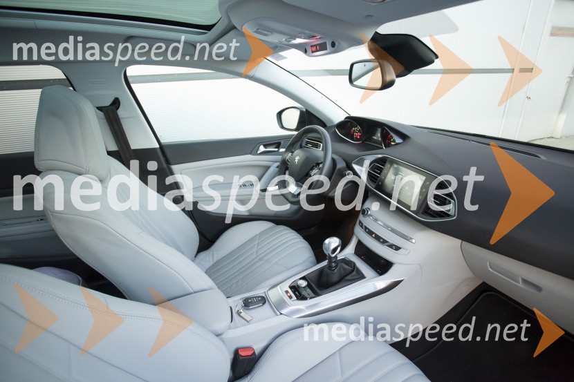 Peugeot 308 SW 1.6 e-HDi 115 Allure, vrhunsko počutje v svetlem usnjuPeugeot 308 SW 1.6 e-HDi 115 Allure, mediaspeed test