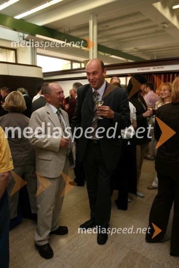 ... in Matjaž Sonc, direktor družbe Aerodrom Maribor d.o.o.Prihod Ryanair-a na mariborsko letališče