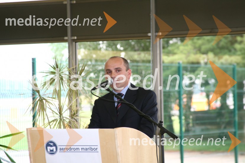 Marjan Hribar, generalni direktor Direktorata za civilno letalstvoPrihod Ryanair-a na mariborsko letališče
