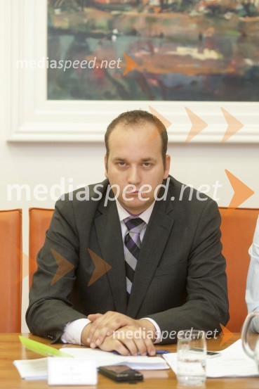  Matej Žmavc, svetnik MOM, SD - Socialni demokratiKonstitutivna seja Mestnega sveta Mestne občine Maribor