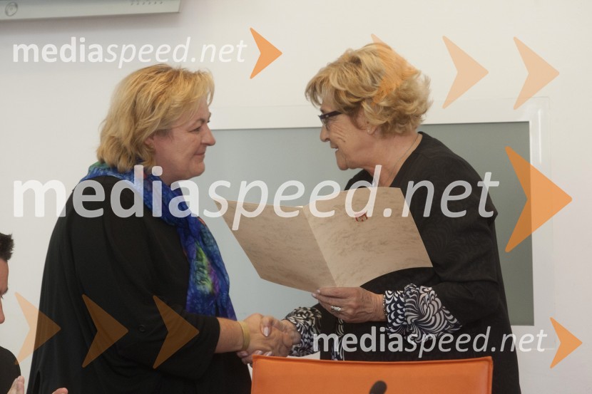  Helena Kujundžić, svetnica MOM, SMC - Stranka Mira Cerarja;  Jelka Kolmanič, svetnica MOM, Desus - Demokratična stranka upokojencev SlovenijeKonstitutivna seja Mestnega sveta Mestne občine Maribor