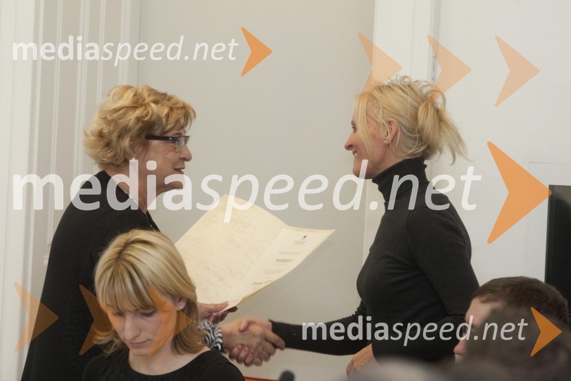  Jelka Kolmanič, svetnica MOM, Desus - Demokratična stranka upokojencev Slovenije;  Zvonka Novak, svetnica MOM, Lista župana Andreja FištravcaKonstitutivna seja Mestnega sveta Mestne občine Maribor