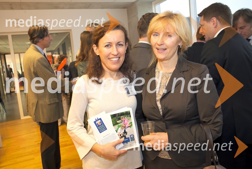  Nataša Drummond, odnosi z javnostmi, Britanska šola v Ljubljani;  Irina Pezdirc, blagajničarka, društvo SilaBritanska šola v Ljubljani, otvoritev novih prostorov