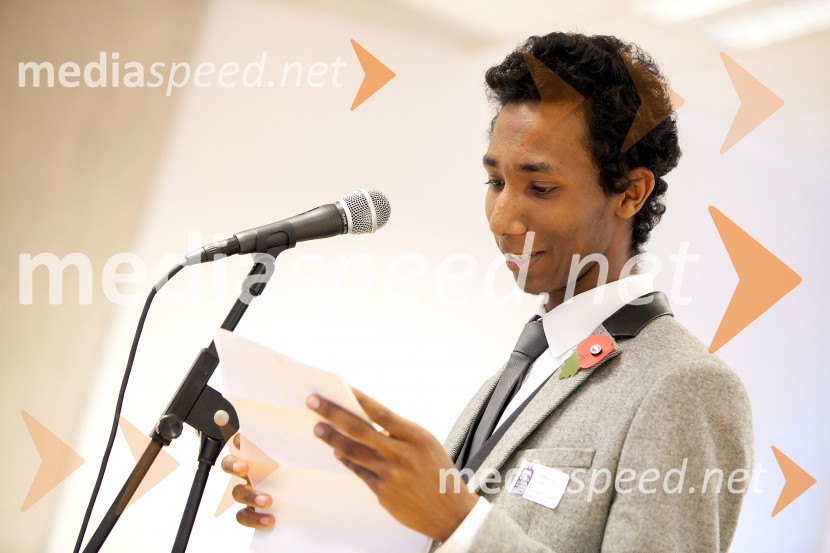  Mohamed Ismail, učenec 12. razredaBritanska šola v Ljubljani, otvoritev novih prostorov