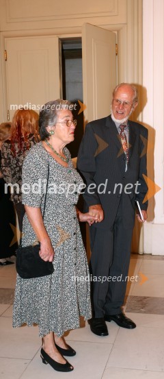 Dr. Janez Dular, vodja sektorja za slovenski jezik Ministrstva za kulturo s soprogoPremiera opere Knez Igor v SNG Maribor