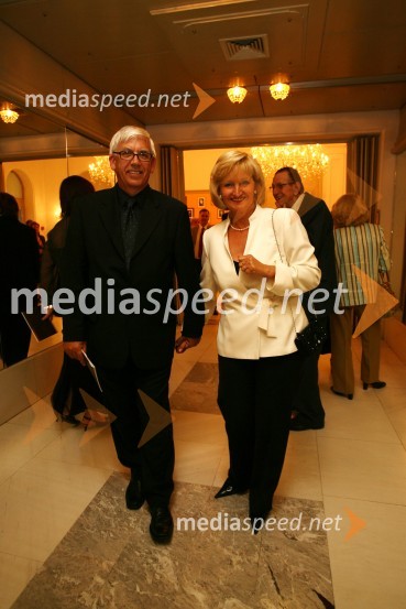 Aleks Štakul, pomočnik generalnega direktorja RTV Slovenija z ženo MartoPremiera opere Knez Igor v SNG Maribor