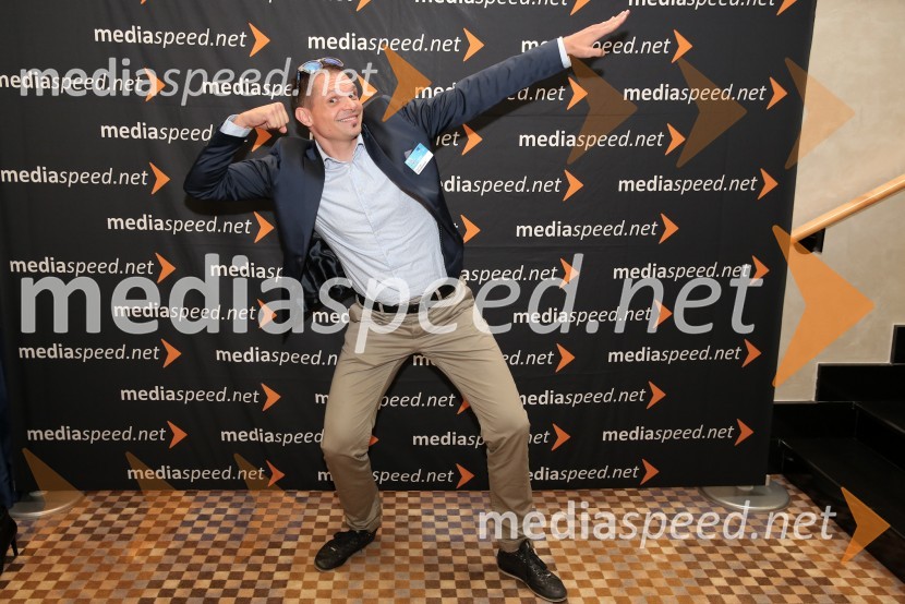  Žiga Fišer, Vodja komuniciranja in odnosov z javnostmi, Slovensko-nemška gospodarska zbornica18. SKOJ 2014, Slovenska konferenca za odnose z javnostmi, 1. dan