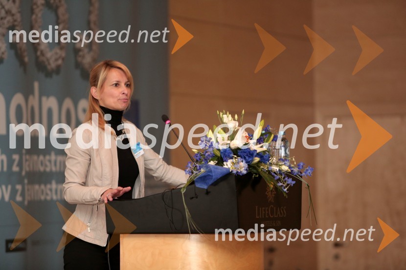 mag. Marjeta Tič Vesel, Pristop18. SKOJ 2014, Slovenska konferenca za odnose z javnostmi, 1. dan
