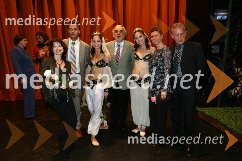 ... Danilo Rošker, direktor SNG Maribor, balerina, Plamen Kartaloff, režiser opere Knez Igor, balerina, ... in ...Premiera opere Knez Igor v SNG Maribor