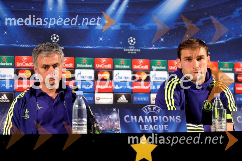  José Mourinho, trener Chelsea;  ... Prihod nogometašev Chelsea v Maribor