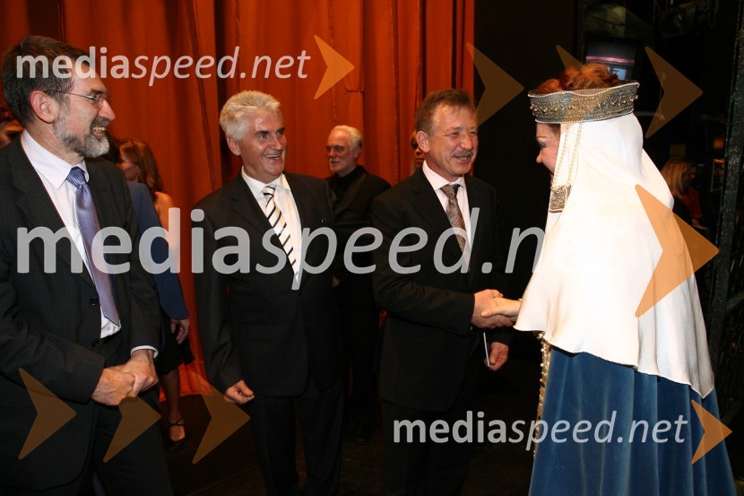 Dr. Jure Zupan, minister za znanost, visoko šolstvo, Ludvik Toplak, nekdanji rektor mariborske univerze, ... in Galja Gorčeva, operna pevkaPremiera opere Knez Igor v SNG Maribor