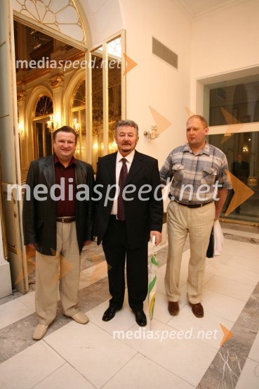 ..., Valentin Pivovarov, operni pevec in ...Premiera opere Knez Igor v SNG Maribor