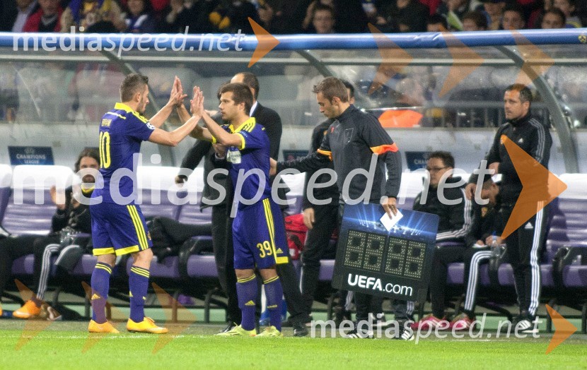  Agim Ibraimi, nogometaš, NK Maribor;  Damjan Bohar, nogometaš, NK MariborIzenačenje veliko kot zmaga, NK Maribor izenačeno s FC Chelsea