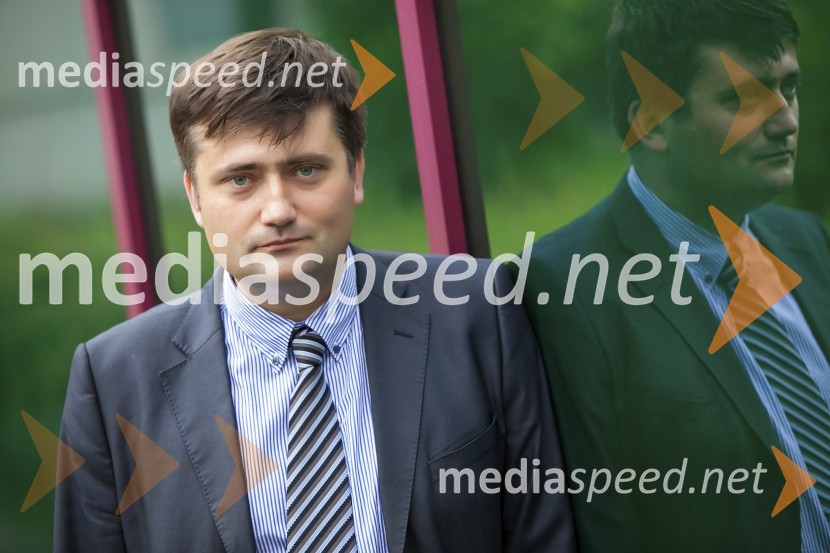 dr. Andrej Mihevc, direktor družbe Delkom, trženje elektronskih komunikacij, projektiranje in svetovanje, d.o.o. ter strokovnjak za elektronske komunikacije in mednarodno poslovanje Andrej Mihevc, direktor Delkom