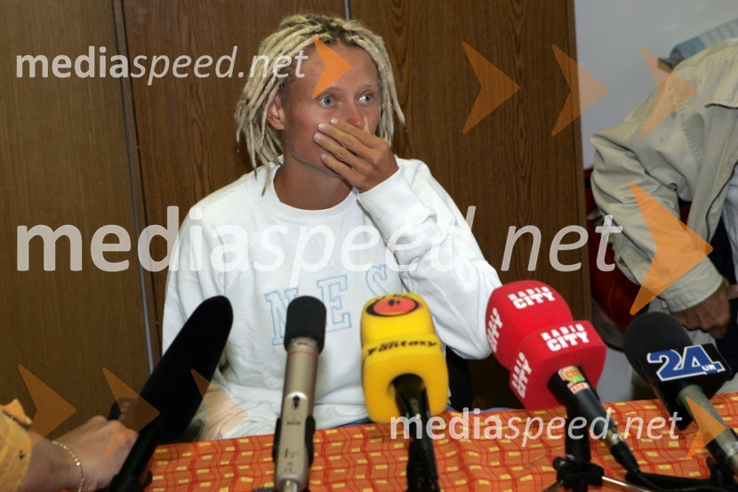 Tina Pisnik na tiskovni konferenciTENIS, Tina Pisnik tiskovna konferenca