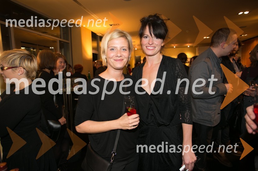  Jana Zupančič, igralka;  Ana Horvat Dolinar, igralkaVeliki Gatsby, premiera predstave