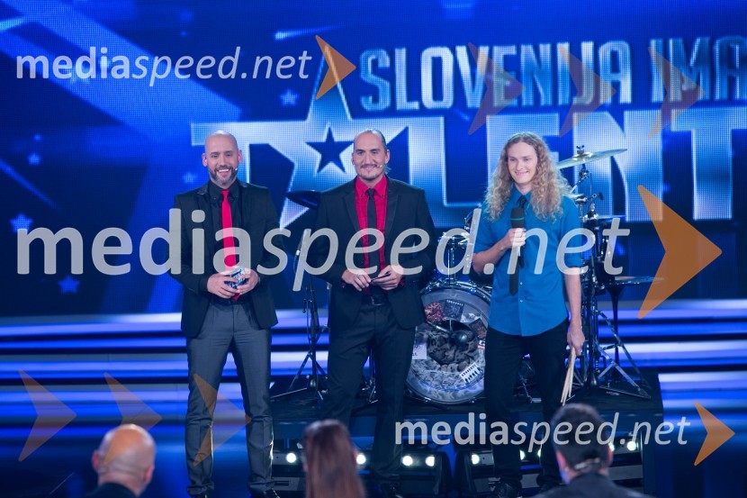  Peter Poles, voditelj;  Vid  Valič, voditelj;  Simon ŠkrlecSlovenija ima talent 2014, prva polfinalna oddaja