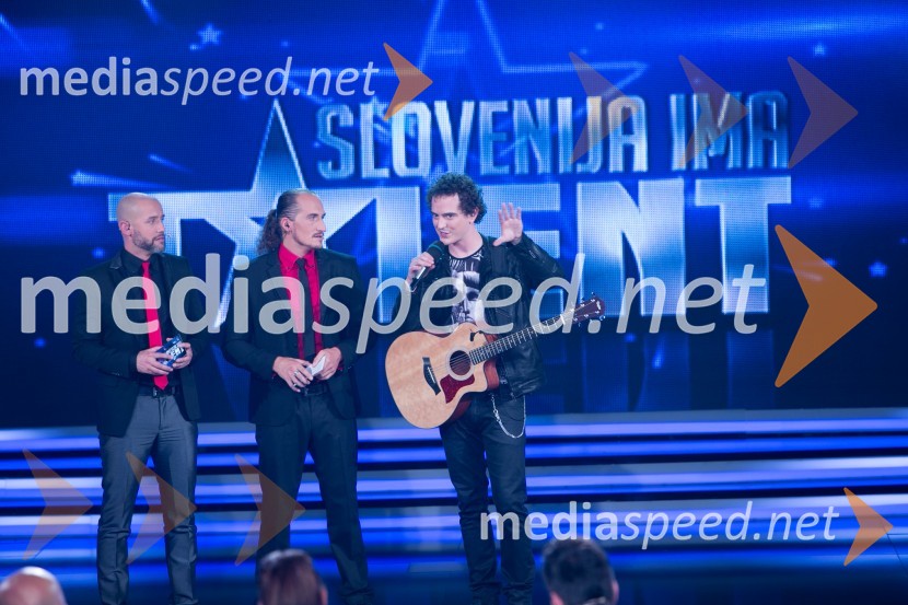  Peter Poles, voditelj;  Vid  Valič, voditelj;  Dare Barbič, Dare AcousticSlovenija ima talent 2014, prva polfinalna oddaja
