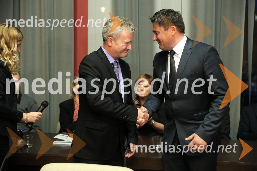  Mohor Bogataj, nekdanji župan občine Kranj;  Boštjan Trilar, župan občine KranjMestna občina Kranj, ustanovna seja Mestnega sveta