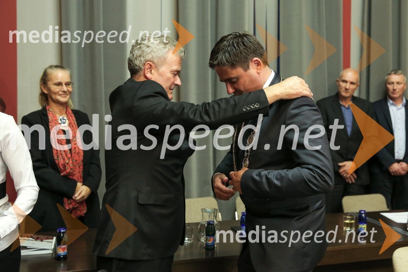  Mohor Bogataj, nekdanji župan občine Kranj;  Boštjan Trilar, župan občine KranjMestna občina Kranj, ustanovna seja Mestnega sveta