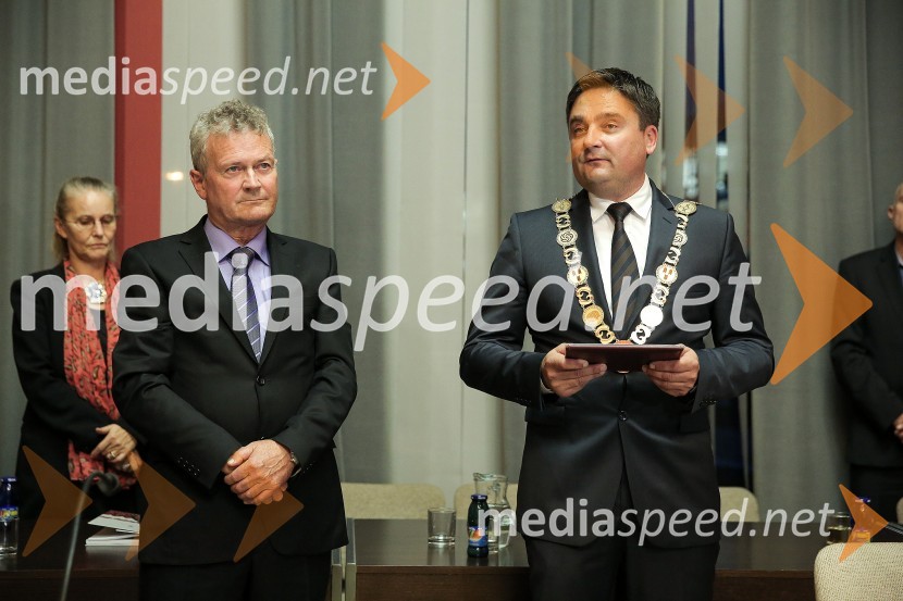  Mohor Bogataj, nekdanji župan občine Kranj;  Boštjan Trilar, župan občine KranjMestna občina Kranj, ustanovna seja Mestnega sveta