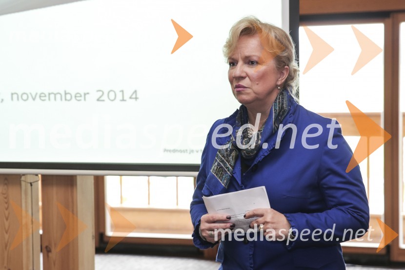  Sabrina Pečelin, vodja odnosov z javnostmi pri Porsche Slovenija d.o.o.Audi A7, slovenska predstavitev