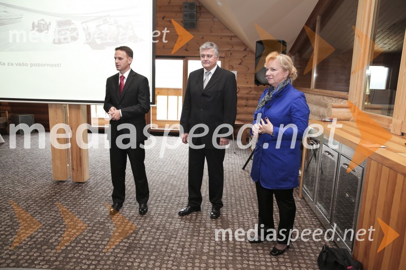  Samo Pagon, vodja marketinga znamke Audi pri podjetju Porsche Slovenija d.o.o.;  ... ;  Sabrina Pečelin, vodja odnosov z javnostmi pri Porsche Slovenija d.o.o.Audi A7, slovenska predstavitev