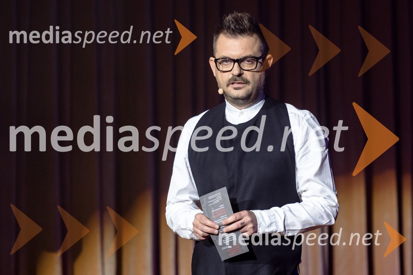  Aleš Čakš, odgovorni urednik revije Finance TrendiPoslovna moda by Trendi, modno-glasbeni dogodek