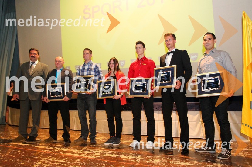  Drago Alenc, predsednik strokovnega sveta AMZS Šport pri AMZS Slovenija;  Albin Štern, starodobni motociklizem (AMD Kranj);  Marko Jerman, cestno hitrostni motociklizem (MD Depala vas);  Katja Pivk, karting (AMD Šlander Celje);  Tim Gajser, motokrosist (Motocross-Ski Gajser team);  Matej Žagar, speedwayist (Slovenija);  Uroš Nastran, supermotociklistPodelitev nagrad državnim prvakom AMZS