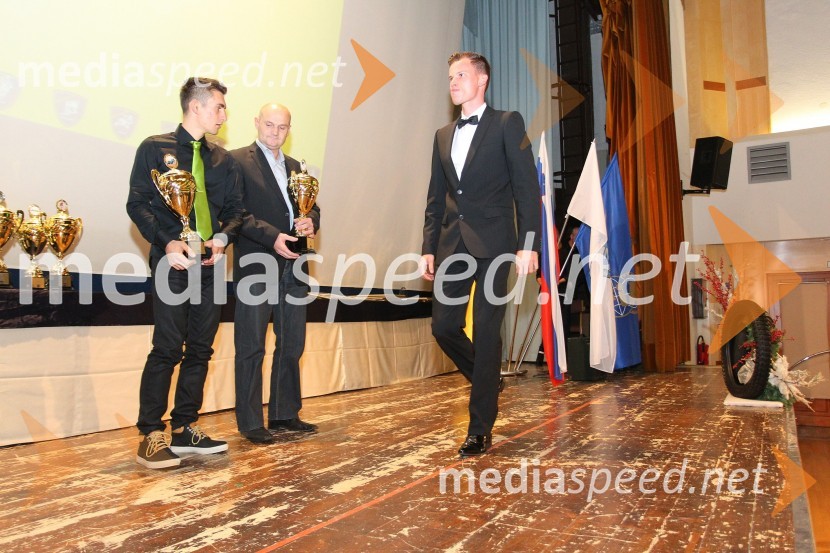  Žiga Kovačič, speedwayist (AMD Krško);  Franci Kalin, selektor slovenske speedway reprezentance;  Matej Žagar, speedwayist (AMTK Ljubljana)Podelitev nagrad državnim prvakom AMZS