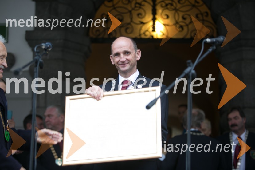  Drago KregarZnani Slovenci martinovali v Ljubljani