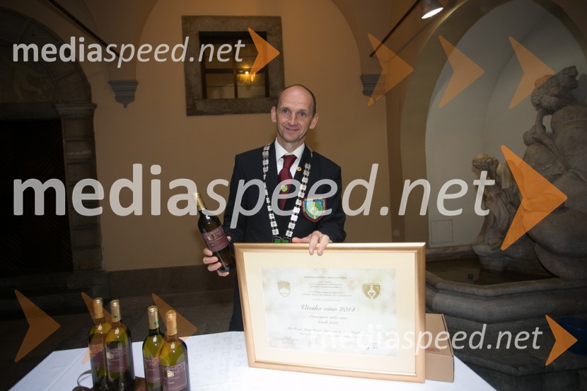  Drago KregarZnani Slovenci martinovali v Ljubljani