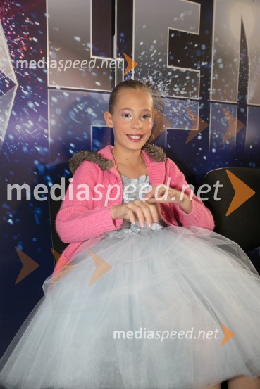  Alenka VozličSlovenija ima talent 2014, druga polfinalna oddaja