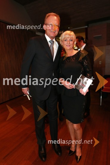  Janez  Škrabec, direktor Riko d.o.o.;  Sonja Poljanšek Škrabec, lastnica Welness centra SunnyMoje zgodbe, predstavitev knjige Petra Čeferina