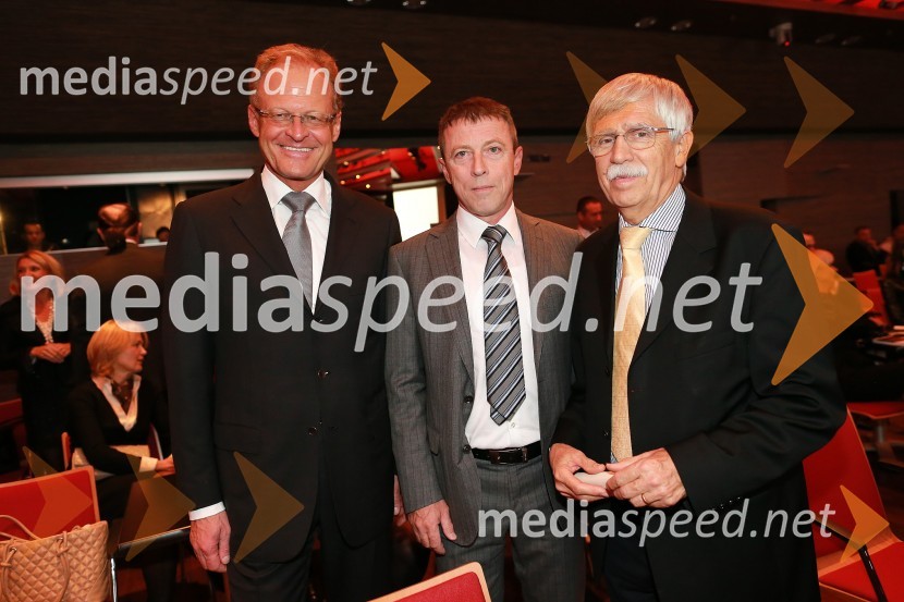  Janez  Škrabec, direktor Riko d.o.o.; dr. Rok Čeferin, odvetnik; dr. Ciril Ribičič, pravnikMoje zgodbe, predstavitev knjige Petra Čeferina